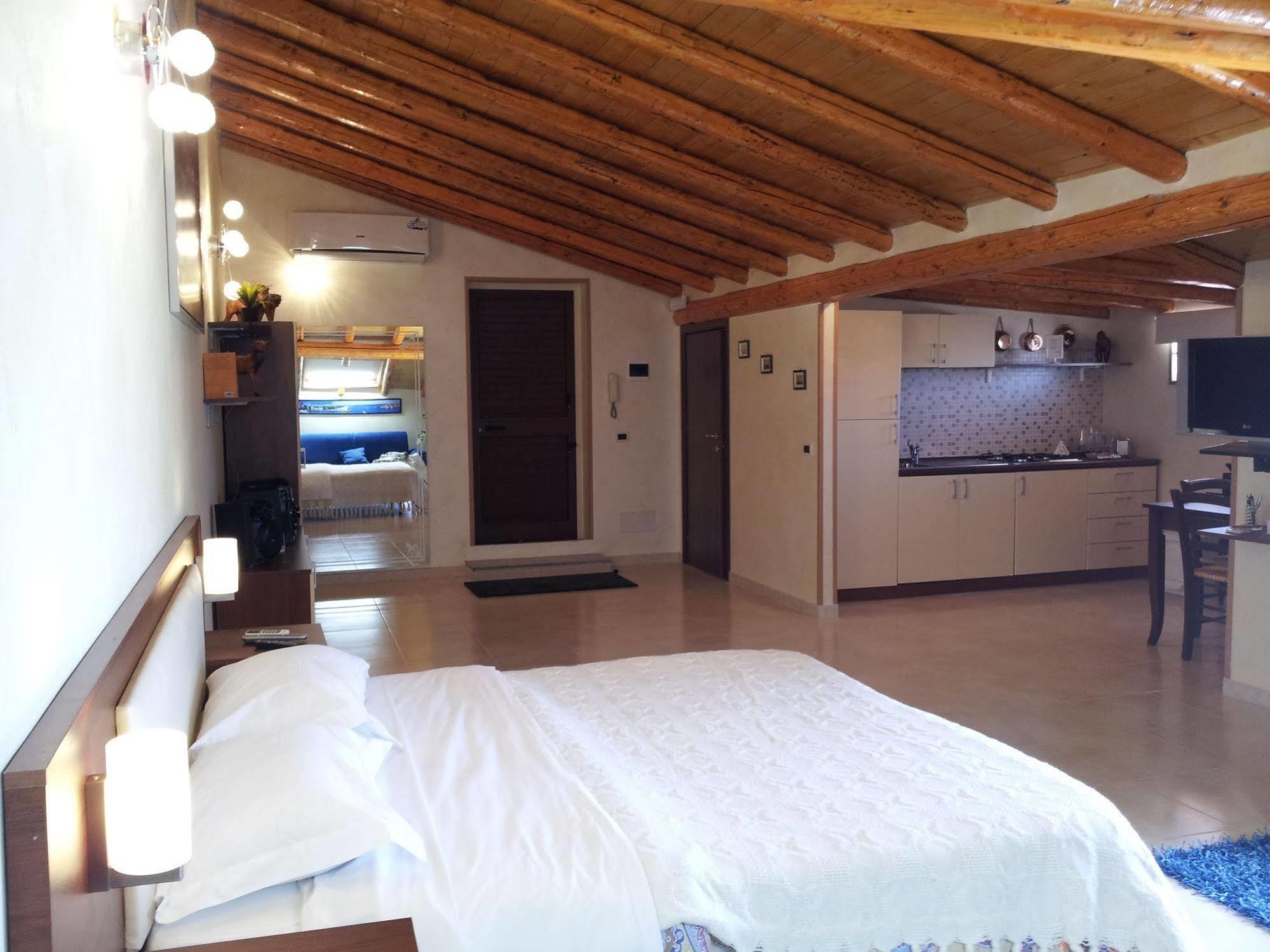 B&B Suite Viagrande Extérieur photo